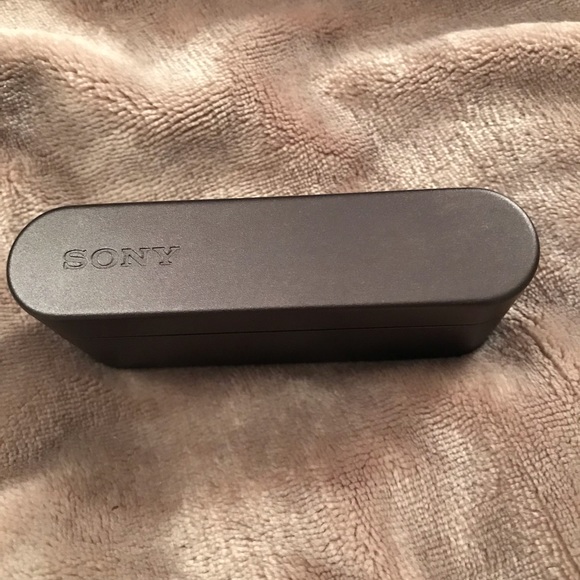 Sony Wireless Bluetooth Speakers - Picture 6 of 6